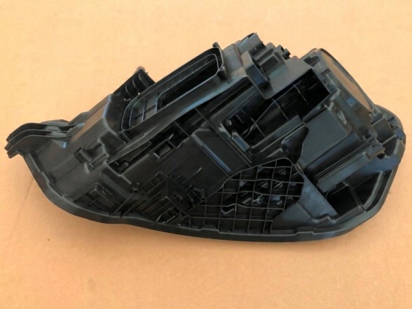 WOLLER C118 PRAWY Can cartridge headlight cover right front for mercedes cla w118 beforelift