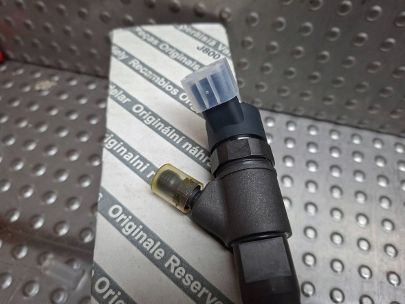 Fiat OE S26340369 Injector bosch 0445110418 fiat ducato iveco daily 2.3 mjet euro 5