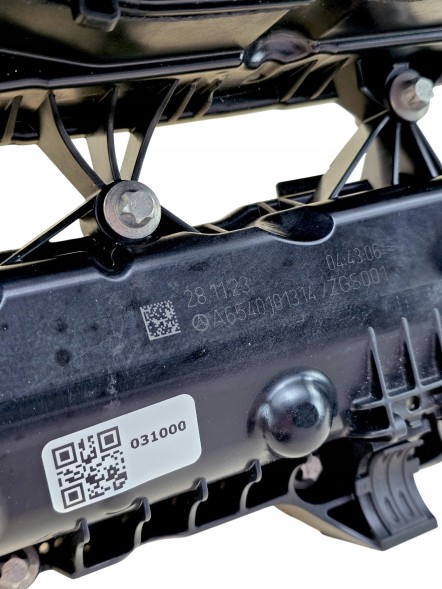 Mercedes-Benz OE  Valve cover kpl mercedes w213 w214 w206 v167 x254 c257 c238 c167 c236