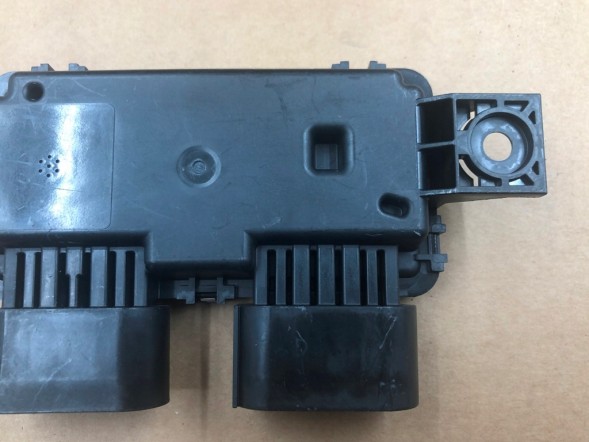 WOLLER H.169/536. Fuel pump control unit a0009002127 for glc w254 e w214 c w206