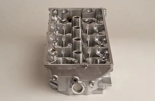 AMC 908749 Engine head 908749 amc