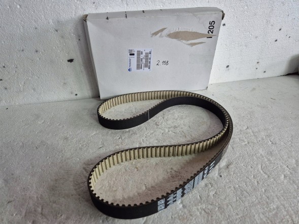 Jeep OE Pasek rozrządu 55271850 / 68302461AA Jeep Cherokee Alfa Romeo 2.2 CRD M-jet Timing belt 55271850 / 68302461aa jeep cherokee alfa romeo 2.2 crd m-jet