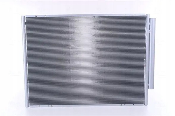 Nissens  Condenser air conditioning cooler with dehumidifier
