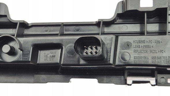 Porsche OE  Rear lamp right rear in rear bumper reflector porsche macan 95b lift 21-