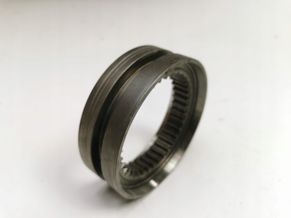 Mercedes-Benz OE A2022620023 Sliding sleeve 1 and 2 gear gearbox 717.4 merecedes oe a2022620023