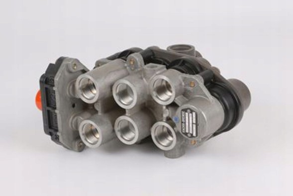 Knorr-Bremse II37464N50 Knorr multi-circuit valve with daf xf/cf connection