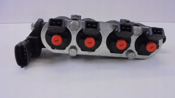 Renault OE 175230242R Renault clio iii 1.216v injection rail lpg 175230242r