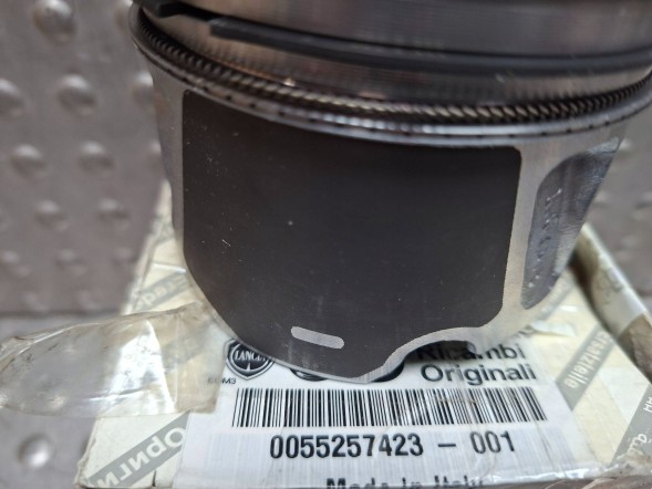 Fiat OE S26340016 Piston 55257426 fiat doblo ii 2.0 jtd 2010-