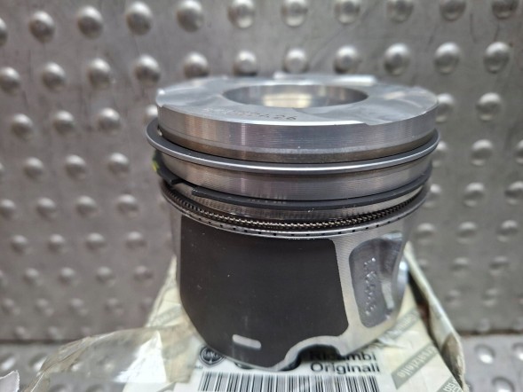 Fiat OE S26340016 Piston 55257426 fiat doblo ii 2.0 jtd 2010-