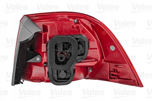 Valeo  Multifunctional rear lamp valeo 044606