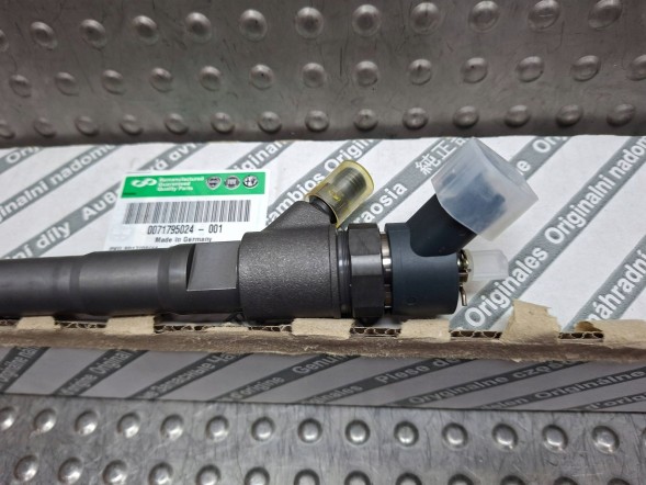 Fiat OE S26340327 Injector bosch 0445110418 fiat ducato iveco daily 2.3mjet 2011-