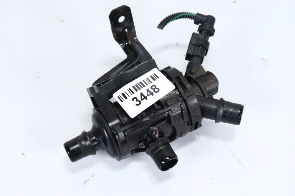 Renault OE 212007967R termostat clio v Additional water pump renault clio v captur ii 1.5dci 212007967r