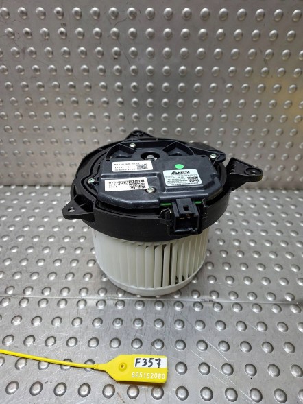Alfa Romeo OE MR1163606260 Blower fan alfa romeo stelvio 16- mr116360-6260