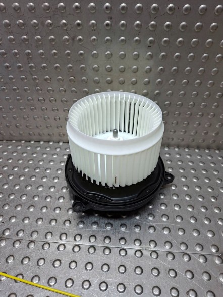 Alfa Romeo OE MR1163606260 Blower fan alfa romeo stelvio 16- mr116360-6260