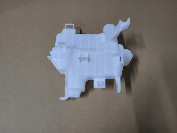 Mazda OE GHR167480 MAZDA Mazda 6 vi gj 13r--> washer fluid tank