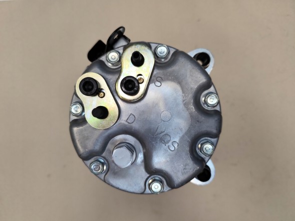 CHINA CO-2055CA AIK003 AIAK003 AC35211 A1140071 8FK351127-481 8FK351127-381 8646002 813400 811046001 699804 699304 699224 51-0008 32206 240031 1140071 Air conditioning compressor 1j0820803 audi a3 1.6