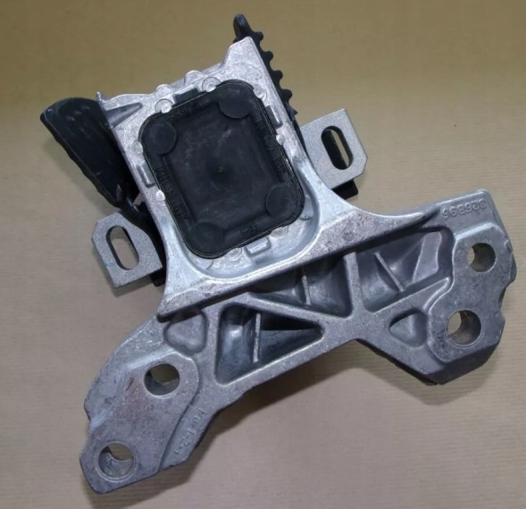 Hutchinson 585173 585173 Mount, manual transmission c5,c6,p407,508 2.0hdi