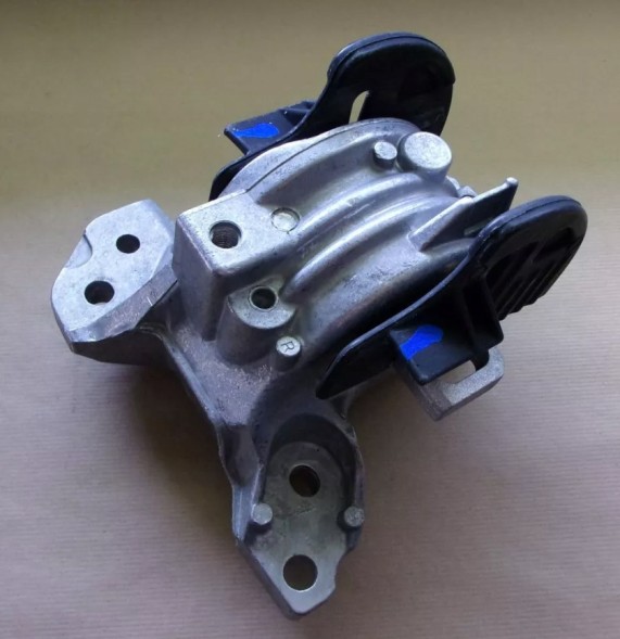 Hutchinson 585173 585173 Mount, manual transmission c5,c6,p407,508 2.0hdi