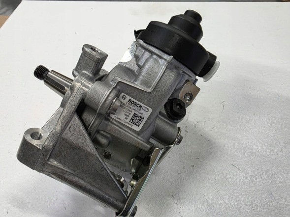 Bosch  New original injection pump duster renault 1.5 dci 0445010530