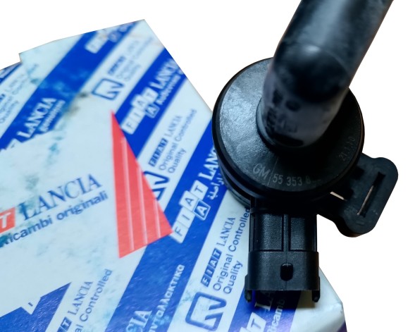 Fiat OE  Fuel solenoid valve fiat alfa romeo opel 1.8 55562350 oe