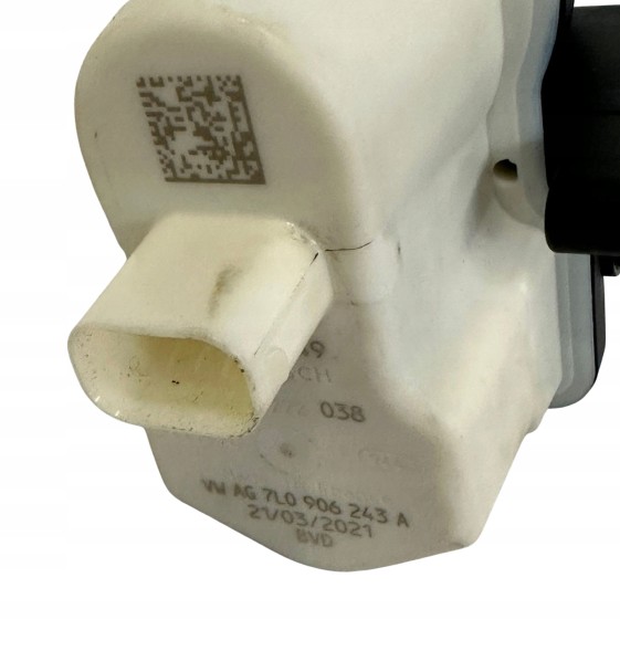 Volkswagen OE  Fuel diagnostic pump vw 7l0906243a