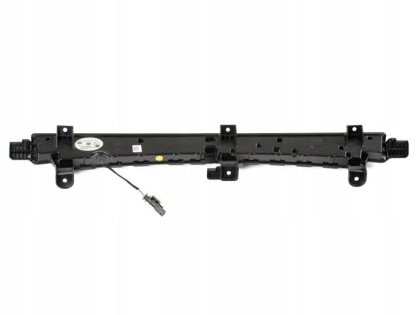 Land Rover OE L8B213A613AD / L8B2-13A613-AD 0 Additional stop light land rover defender l8b2-13a613-ad lr129796