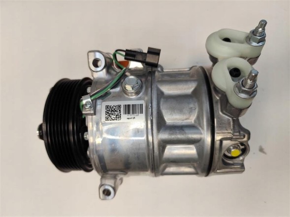 CHINA  Air conditioning compressor 8v6n-19d629-aa mazda 3 1.6 d