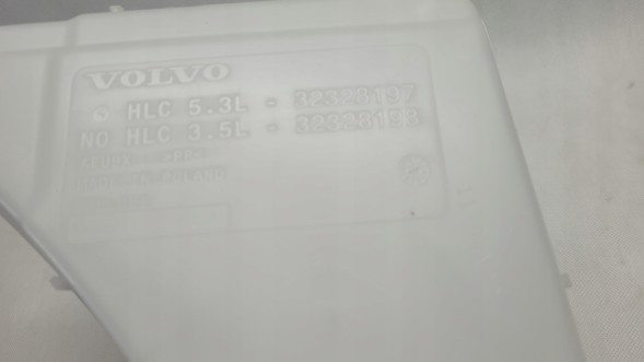 Volvo OE 32328198 Volvo xc60 ii oe washer fluid tank