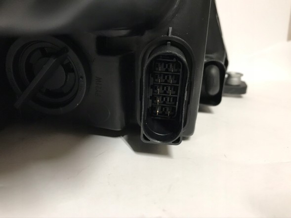 TYC  Vw tiguan 07-11 new headlight left