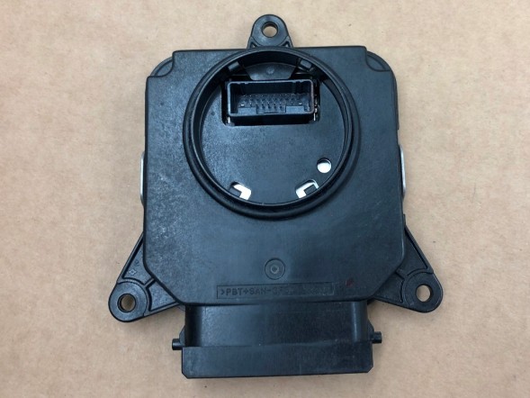 ZR HYBRID 8990706020  C.169/574. Inverter hedgehog led left 8990706020 l002 for toyota xv 70 camry hybrid