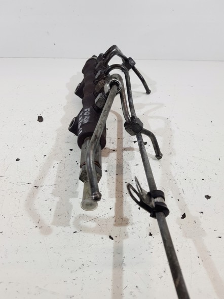 Fiat OE 9665400680 Oe fiat 9665400680 injection system dose distributor