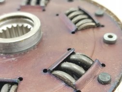 Mitsubishi OE MD713775 Clutch disc mitsubishi lancer v 2.0 d 1992-2004 / md713775