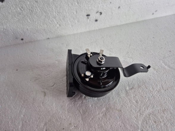 Jeep OE 53445168 Horn sound signal 53445168 / 68386895aa jeep grand cherokee iv 3.6l