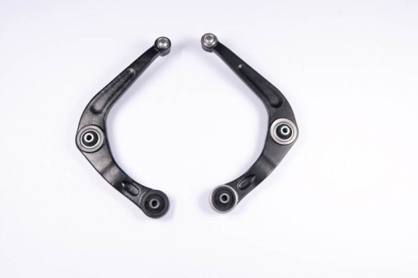ESEN SKV  Set of control arms front peugeot 206 ; 3520l7 + 3521h9 / 2 elements.