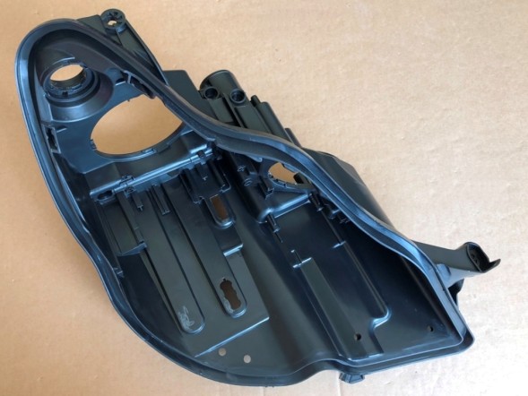 WOLLER PRAWA W219 PUSZKA Right front lamp box for mercedes cls w219 beforelift 2004-2008