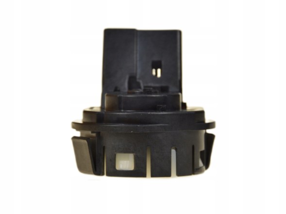 Mazda OE  Mazda2 de 07-14 mazda6 gh 08-12 ignition cube d651-66-151