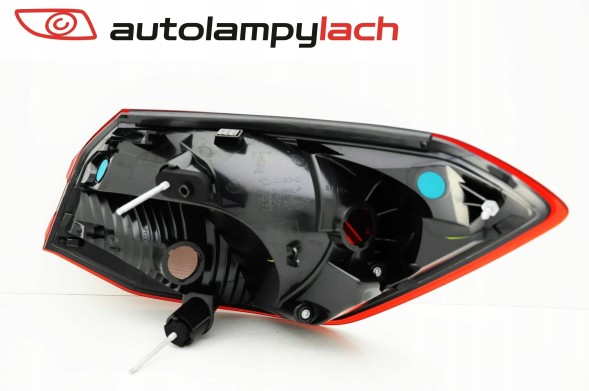 CHINA 905-7844L9431-19AYL-UE2BM Ford focus h/b 5d 22- rear lamp left new