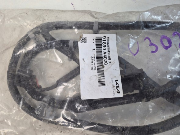 Kia OE  Kia niro carens 91890a4020 installation of pdc beam