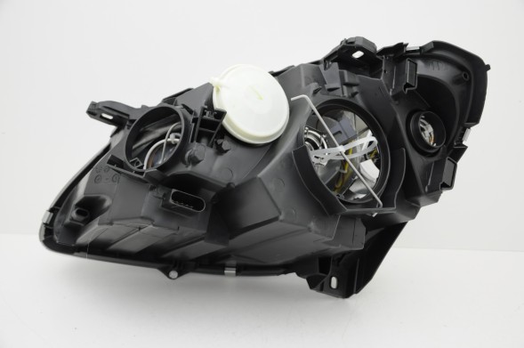 CHINA  Mercedes b class w245 from 2005- headlight new right