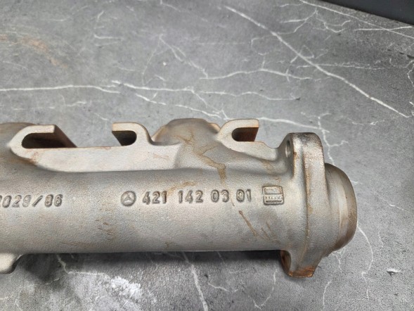 Mercedes-Benz OE A4411420201 A4411420201 a4211420301 exhaust manifold mercedes w477 v6 new