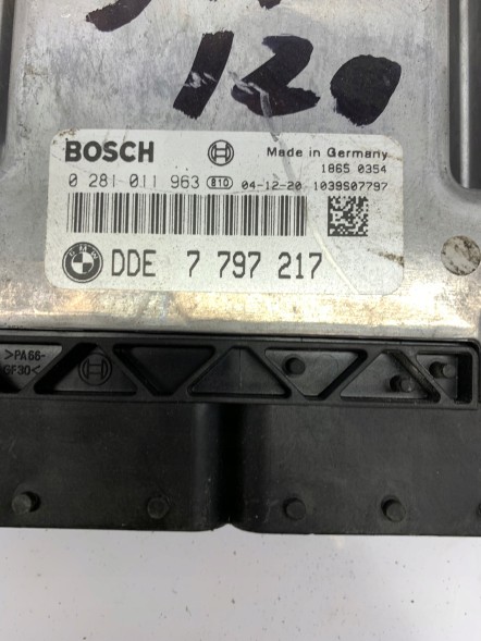 CHINA KOMPUTER SILNIKA BMW 0281011963 7797217 Bmw 0281011963 7797217 engine computer