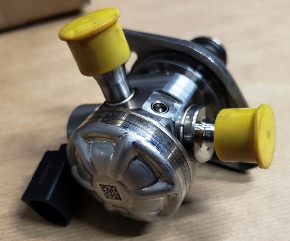 Renault OE  Fuel pump 166301353r renault megane iv kangoo clio 1.3 tce oryg