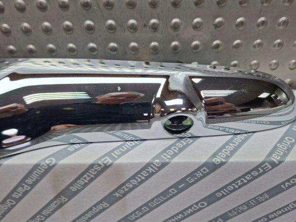 Fiat OE S26337860 Chrome flap blend 0735516207 fiat 500 2007-