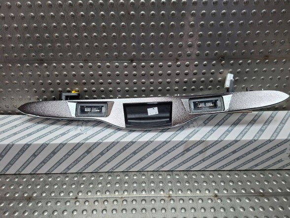 Fiat OE S26337860 Chrome flap blend 0735516207 fiat 500 2007-