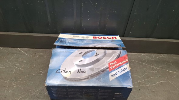 Bosch  0986479015 Brake disc mercedes w415 renault kangoo bosch new