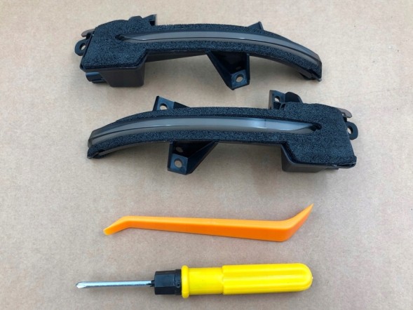 WOLLER  Dynamic led indicator kit in side mirrors for honda accord inspire