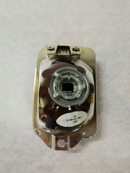 Volkswagen OE MP1-1NM12998602 Halogen right headlight lamp volkswagen passat b2 1nm12998602