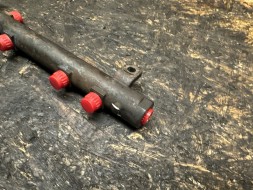 Fiat OE LISTWA WTRYSKOWA DUCATO 2.3 504128917 Ducato 2.3 504128917 injection rail