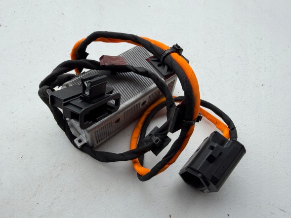 Audi OE 5Q0907155C _auditeile_ Voltage converter 230v 5q0907155c audi vw original -new-