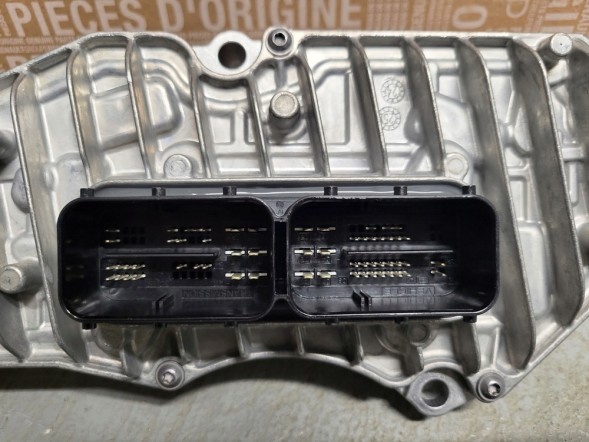 Renault OE  New original gearbox controller renault clio iv, captur 310321488r